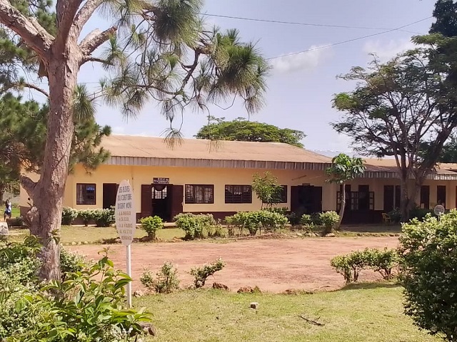 Collège Bilingue Therenstra-Bertoua